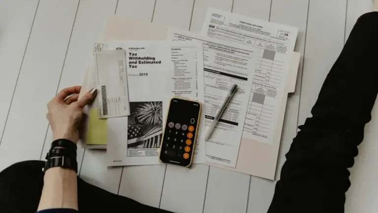 Cost of Living & Part-Time Work Rights for Pakistani Students in Australia & UK - StudyIn-AUS Guide